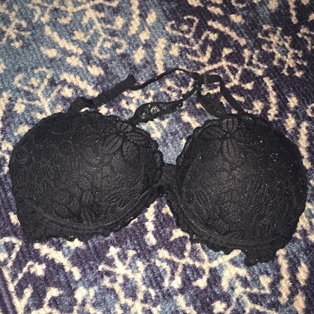 Victoria’s Secret Pink bra